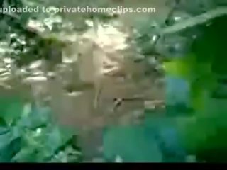 Indiškas ladki į džiunglės lauke mokinukė pakliuvom sunkus www.xnidhicam.blogspot.com