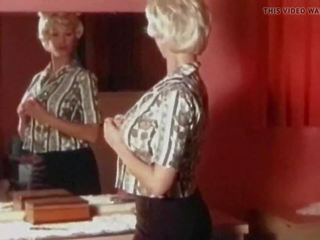 Que sera sera -vintage 60s buah dada besar rambut pirang undresses: x rated film 66