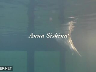 Splendid piękne step-sister anna siskina z duży cycki w the pływanie
