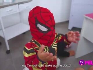 侏儒 spider-man defeats clinics thief 和 超 maryam 吸 他的 cock&period;&period;&period; 英雄 或 villain&quest;