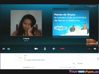 South amerykańskie dziewczyna dokuczanie jej duży cycki na skype